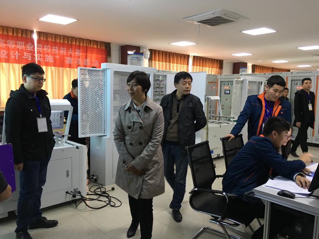 经理张晓云亲临比赛现场