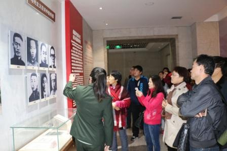 公司党总支赴马栏参观学习