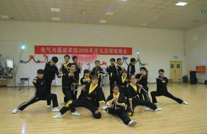 双截棍表演